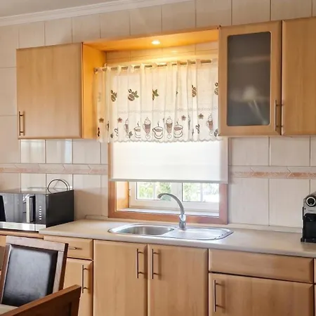 Ideal In Nova De Famalicao With Private Pool *
