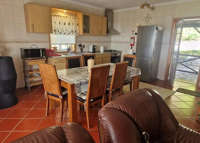 Ideal In Nova De Famalicao With Private Pool